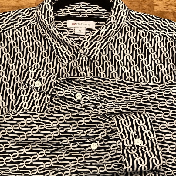 Liz Claiborne Button Down Long Sleeve - Picture 6 of 6
